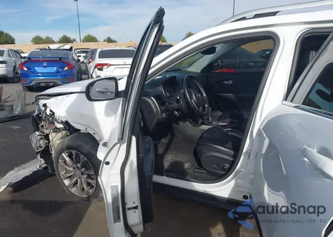 2019 Jeep Cherokee Latitude Plus Fwd from USA, damaged, VIN 1C4PJLLB1KD178523